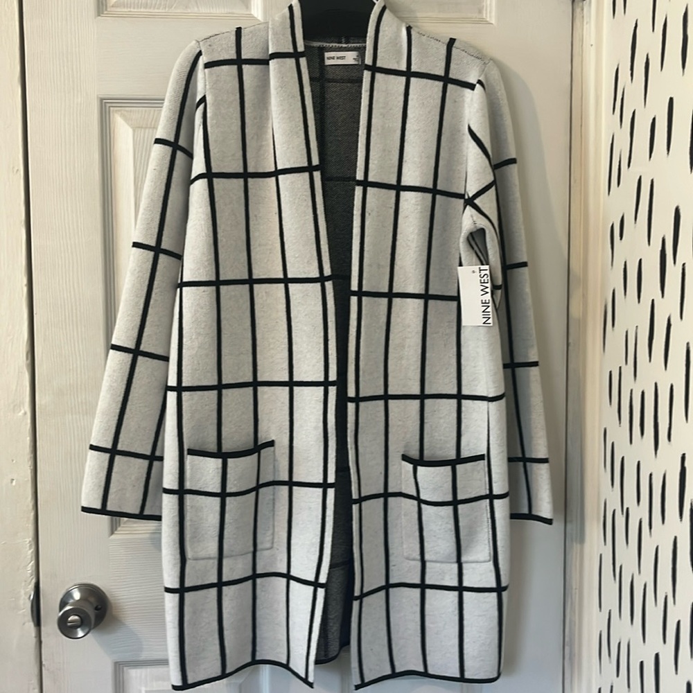 Nine West open cardigan 95% polyester size medium